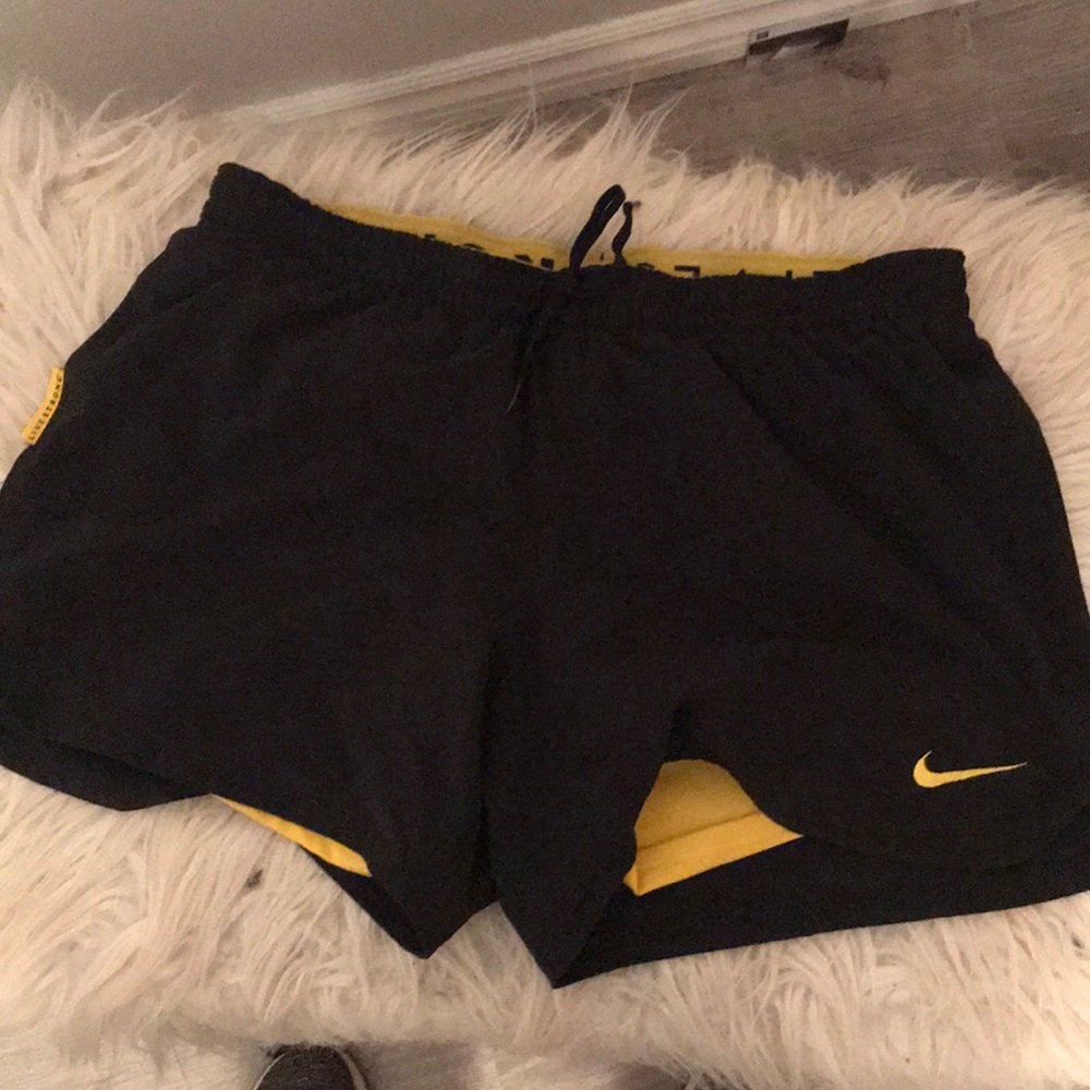 Nike livestrong shorts